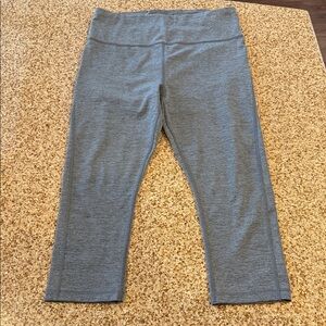 Athleta Ultimate Stash Pocket Capri Gray Women's Medium